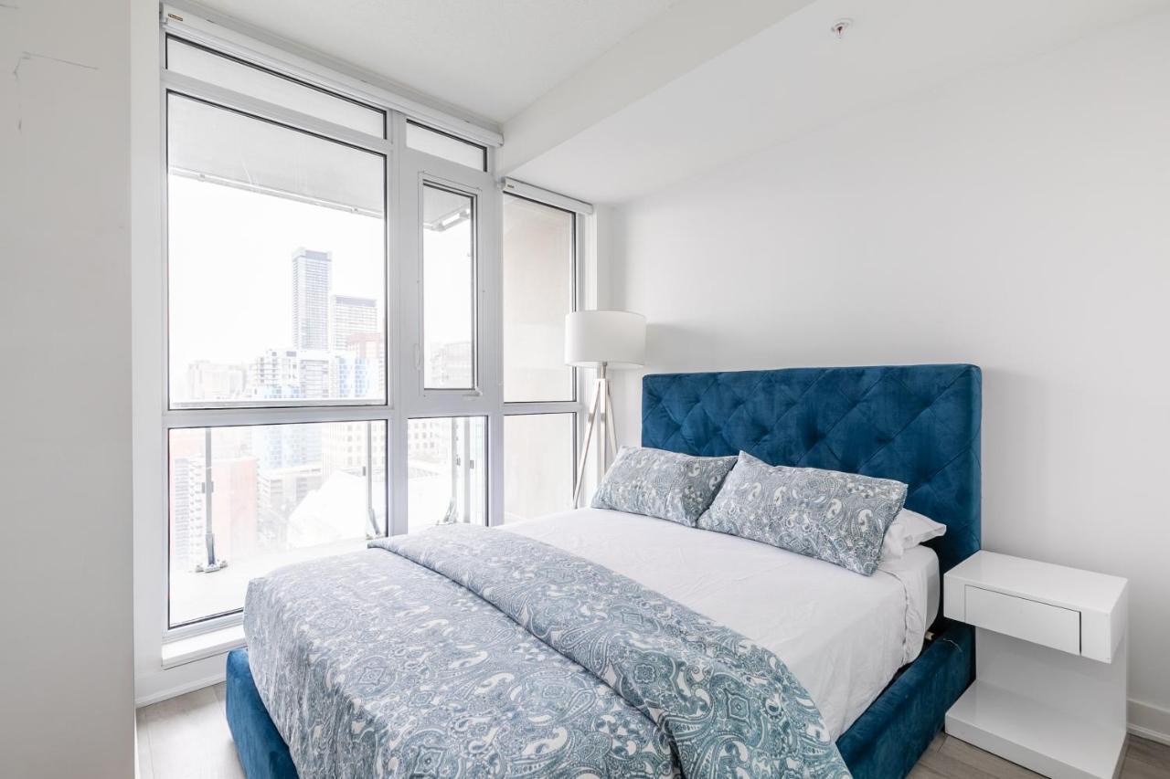 Luxury 2 Bedroom In The Heart Of Entertainment District - City Skyline View & Balcony Toronto Esterno foto